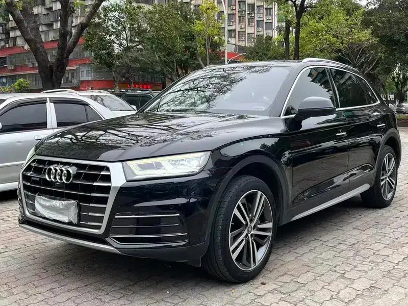Audi Q5L 2020 45 TFSI Premium Elegance Edition — миниатюра 1