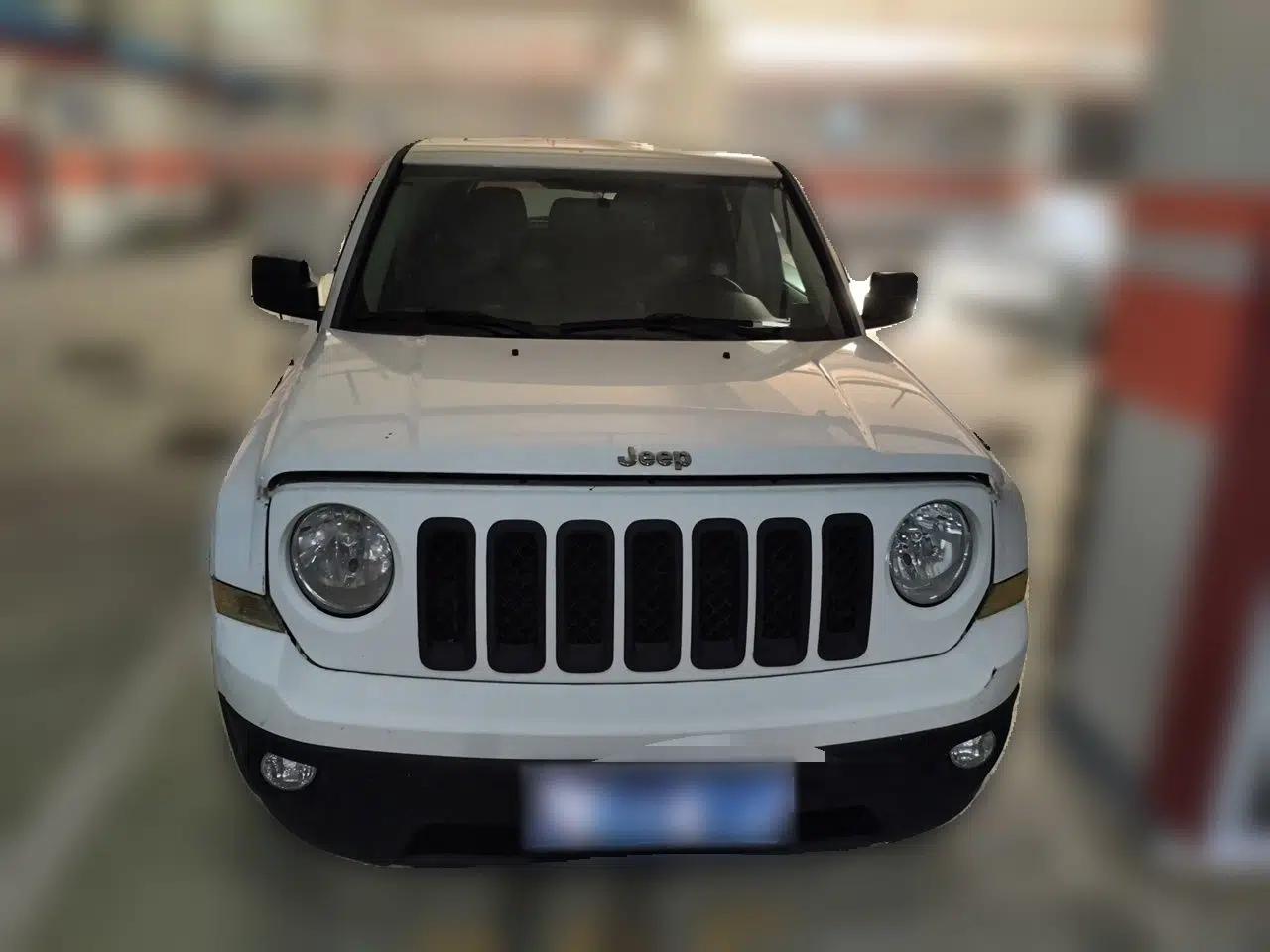 Jeep Patriot 2014 2.4L Sport Edition — миниатюра 2