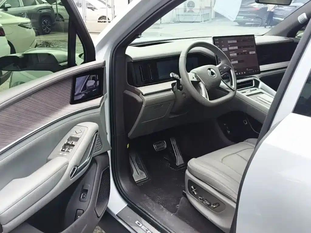 Denza N9 2025 Flagship Edition — миниатюра 16