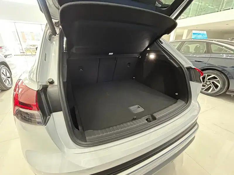 Audi Q4 e-tron 2024 Model 40 e-tron Adventure Edition — миниатюра 15