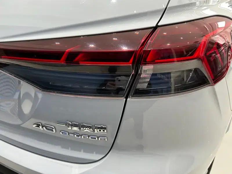 Audi Q4 e-tron 2024 Model 40 e-tron Adventure Edition — миниатюра 7