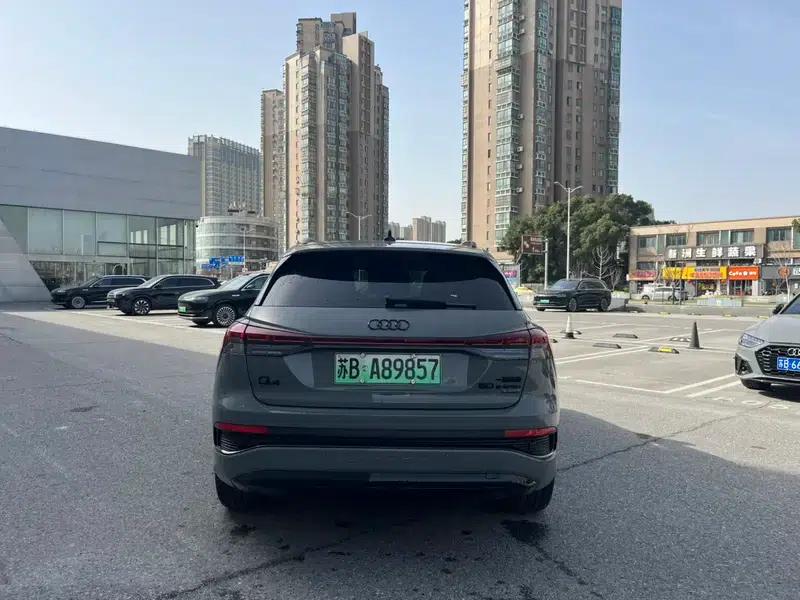 Audi Q4 e-tron 2024 Model 40 e-tron Trailblazer — миниатюра 4