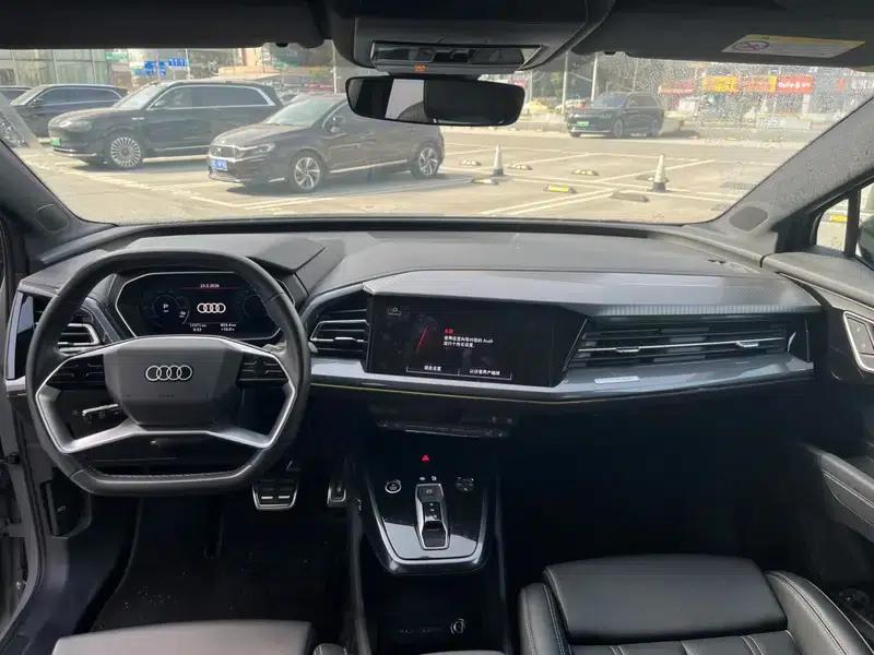Audi Q4 e-tron 2024 Model 40 e-tron Trailblazer — миниатюра 8
