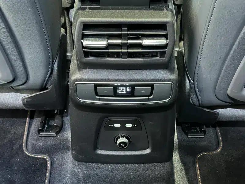 Audi Q4 e-tron 2024 Model 40 e-tron Trailblazer — миниатюра 10