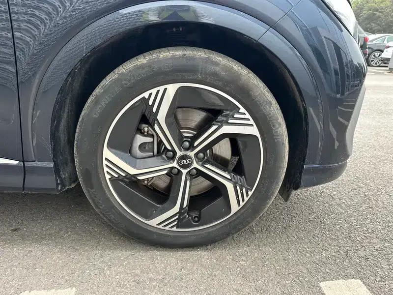 Audi Q4 e-tron 2024 Model 40 e-tron Trailblazer — миниатюра 6
