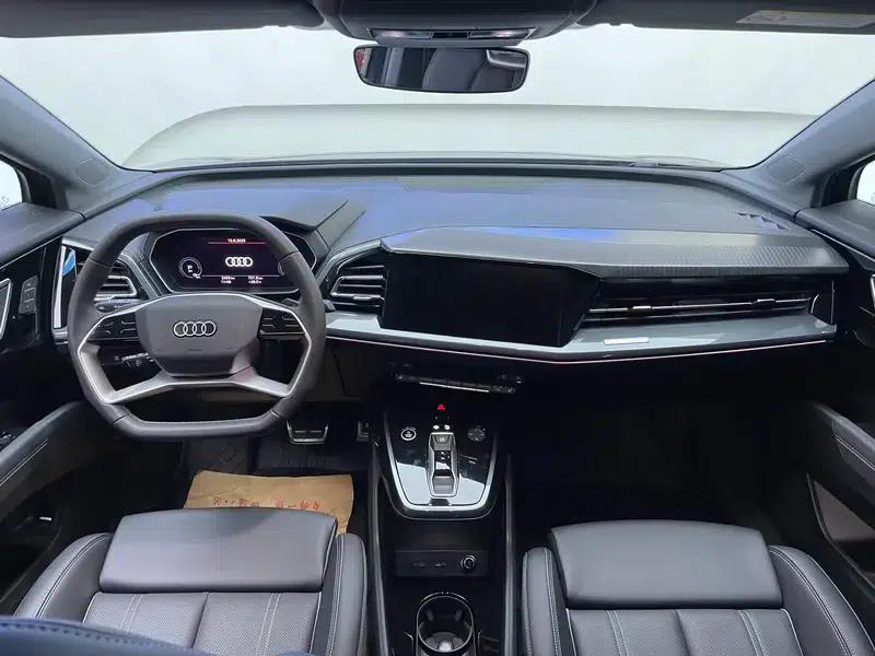 Audi Q4 e-tron 2024 Model 40 e-tron Trailblazer — миниатюра 7