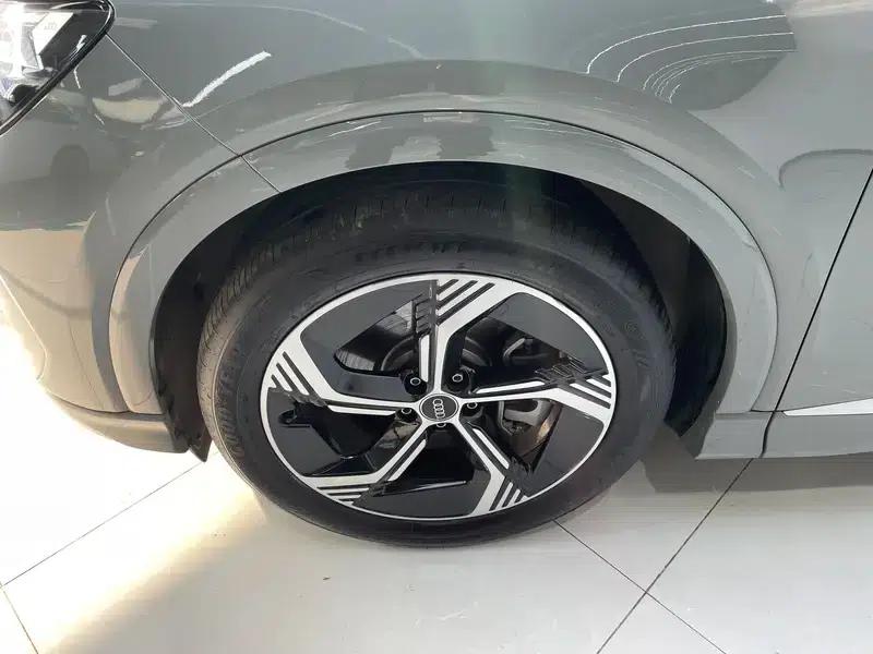 Audi Q4 e-tron 2024 Model 40 e-tron Trailblazer — миниатюра 7