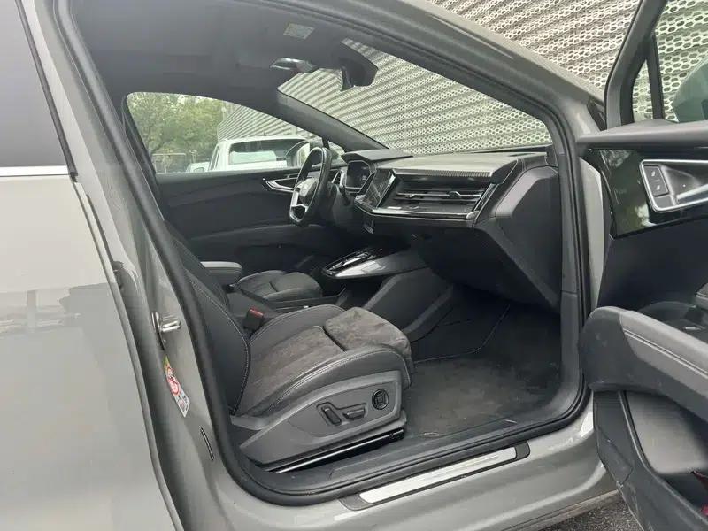 Audi Q4 e-tron 2022 Model 40 e-tron Trailblazer — миниатюра 9