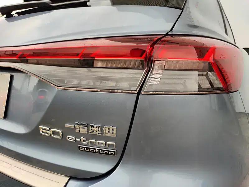 Audi Q4 e-tron 2023 50 e-tron quattro Premium Edition — миниатюра 20