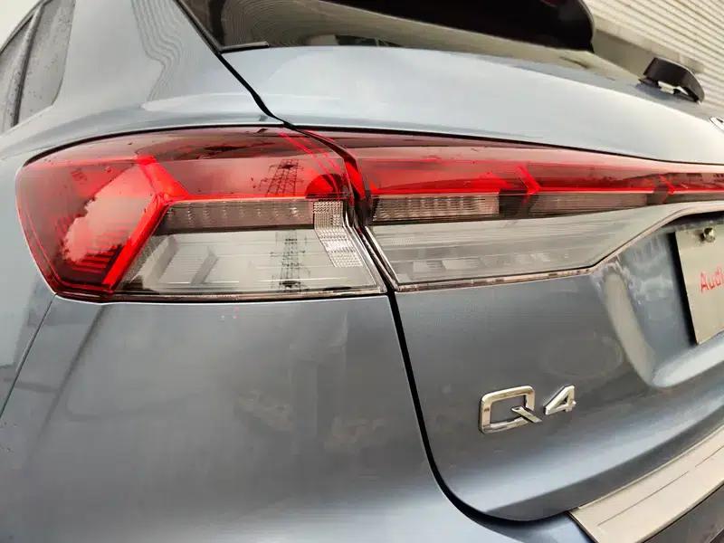 Audi Q4 e-tron 2023 50 e-tron quattro Premium Edition — миниатюра 8