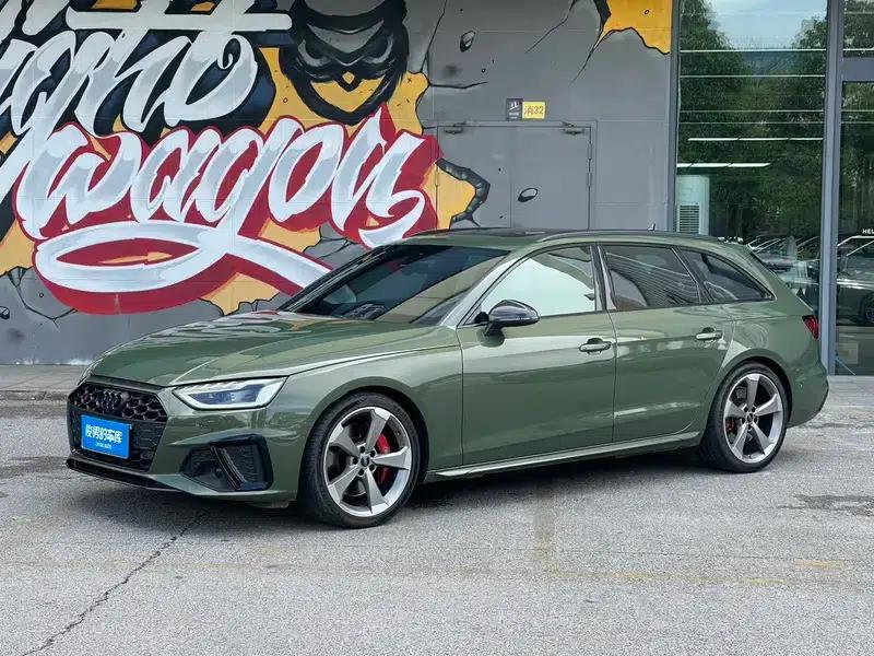 2023 Audi S4 Avant 3.0TFSI — миниатюра 1