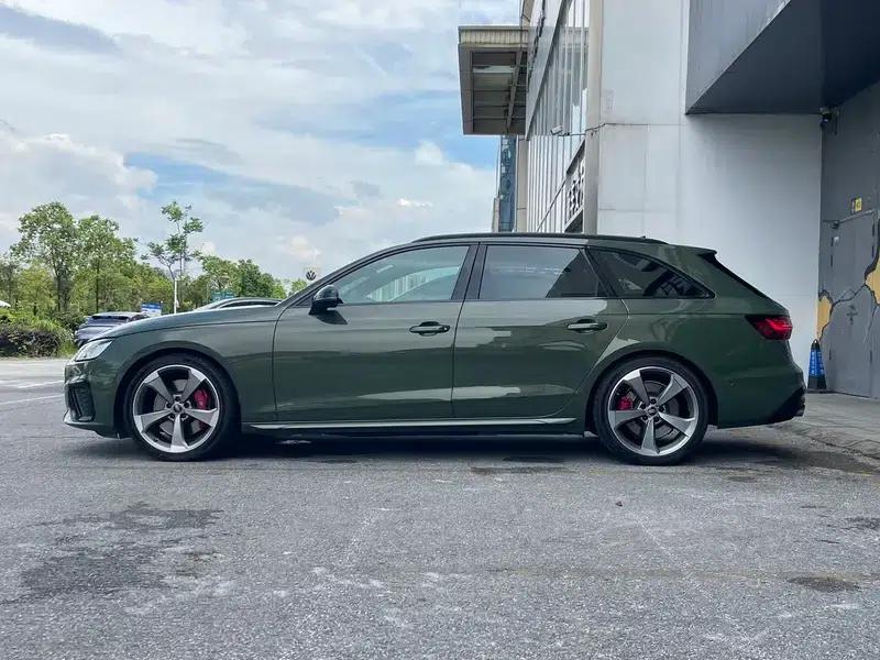 2023 Audi S4 Avant 3.0TFSI — миниатюра 4