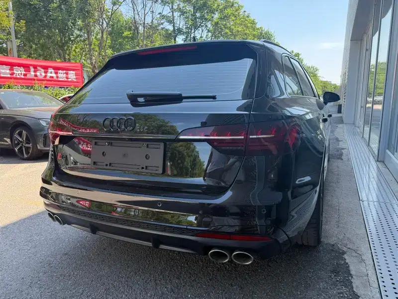 2024 Audi S4 Avant 3.0TFSI — миниатюра 7