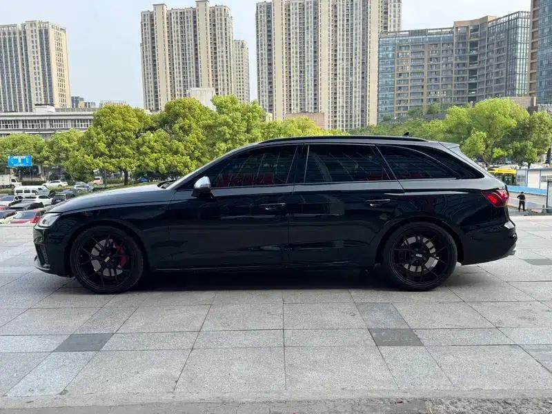 2024 Audi S4 Avant 3.0TFSI — миниатюра 4