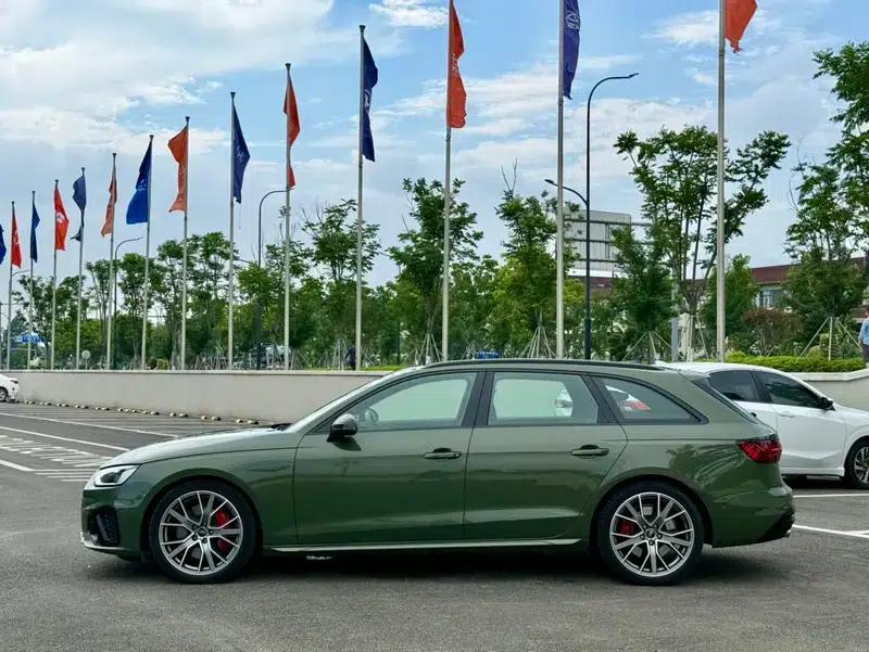 2023 Audi S4 Avant 3.0TFSI — миниатюра 3