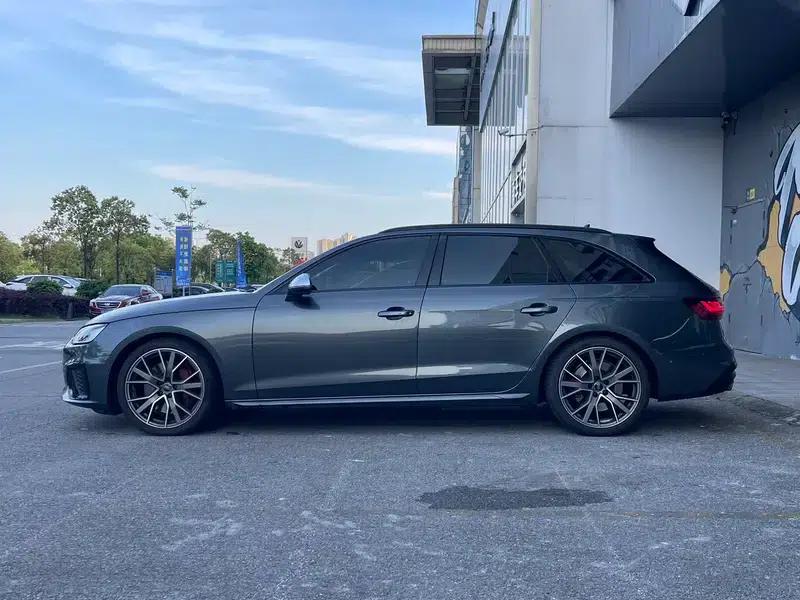 2024 Audi S4 Avant 3.0TFSI — миниатюра 4