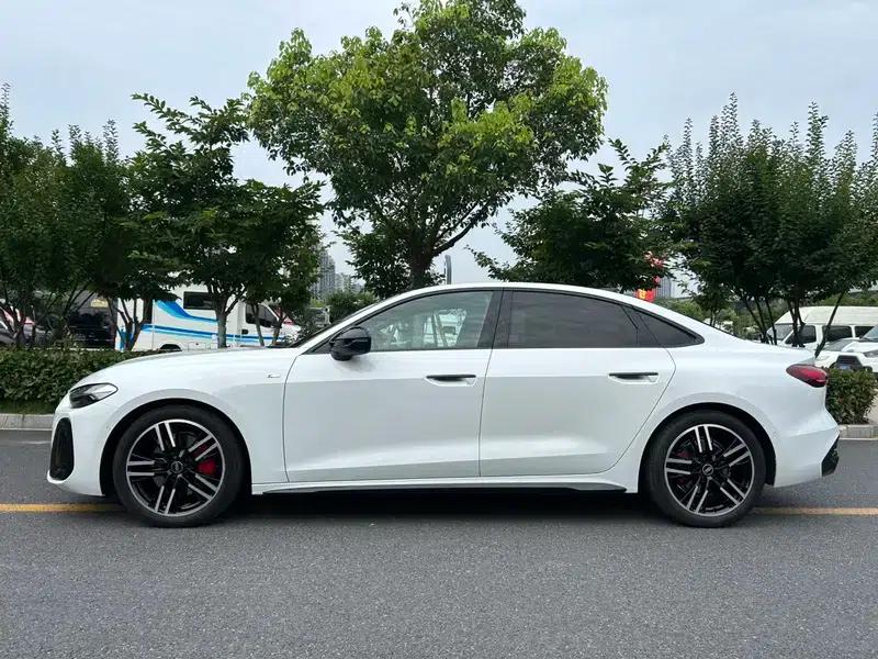 Audi A5L 2026 2.0T Sport quattro — миниатюра 3