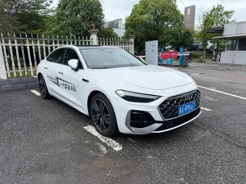 Audi A5L 2026 2.0T Qiankun Smart Driving Edition — миниатюра 3