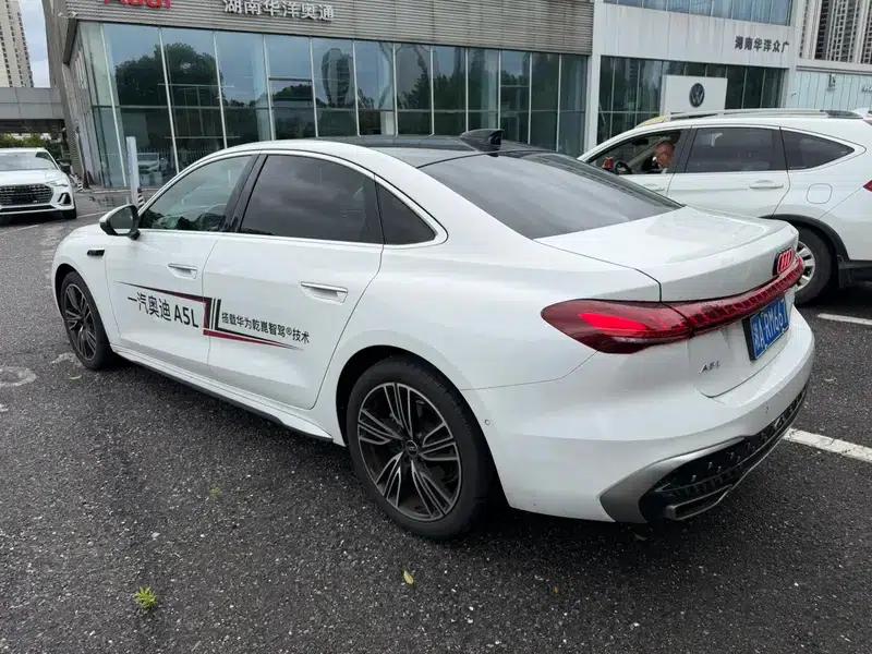 Audi A5L 2026 2.0T Qiankun Smart Driving Edition — миниатюра 4