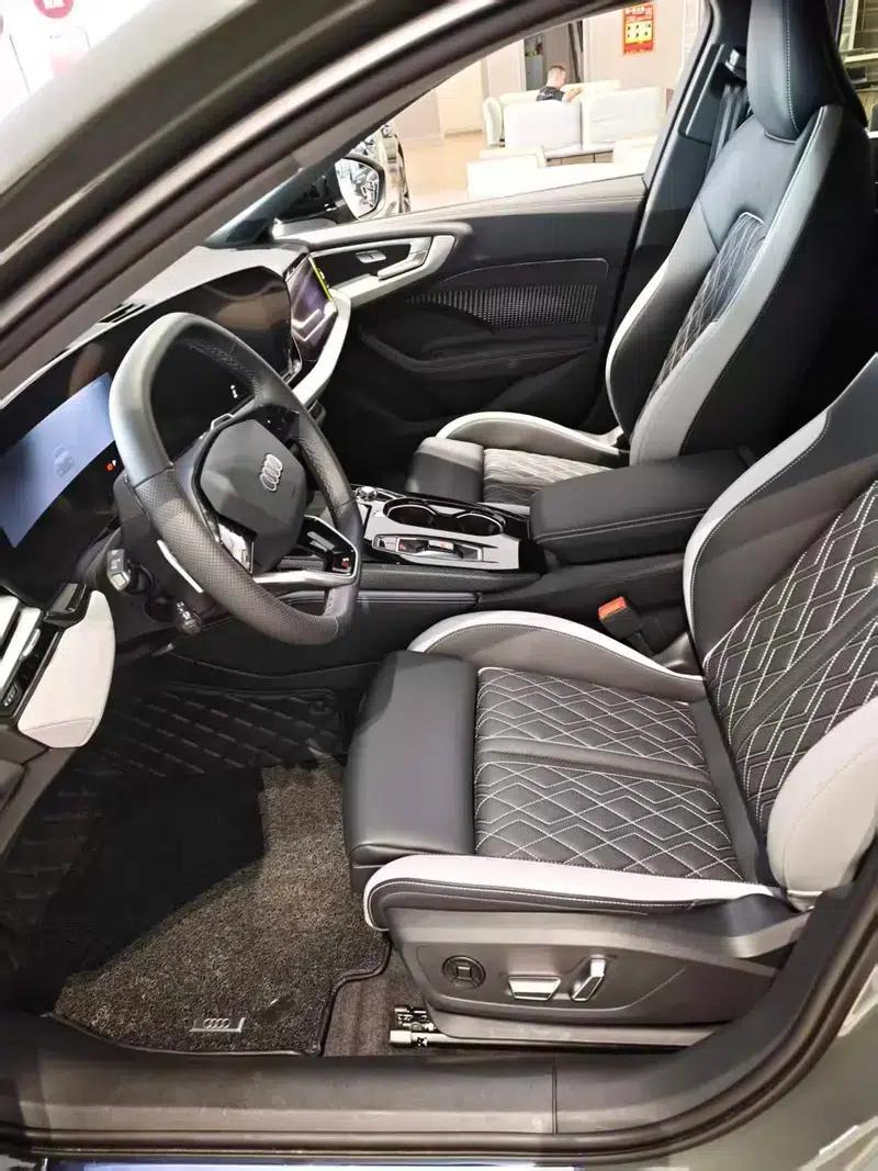 Audi A5L 2026 2.0T Sport Plus — миниатюра 8