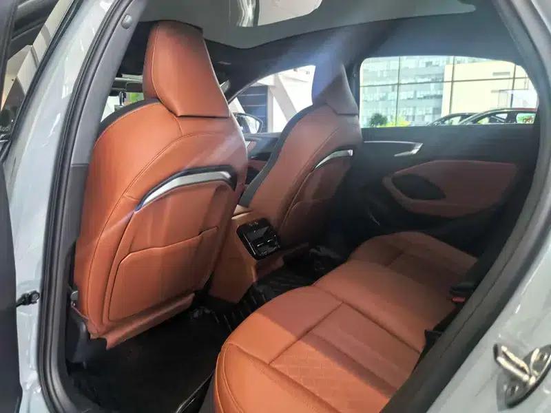 Audi A5L 2026 2.0T Sport Edition — миниатюра 17