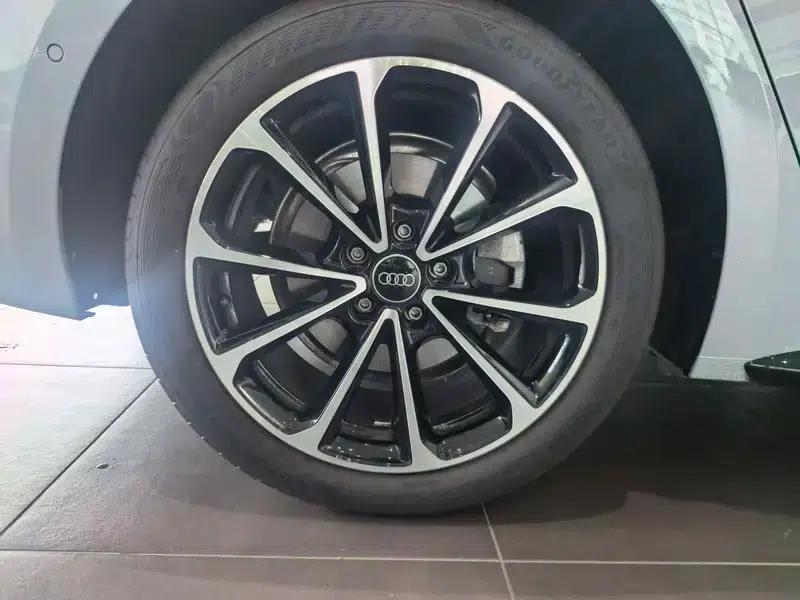 Audi A5L 2026 2.0T Sport Edition — миниатюра 7