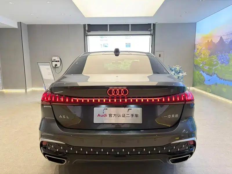 Audi A5L 2026 2.0T Qiankun Smart Driving Edition — миниатюра 3