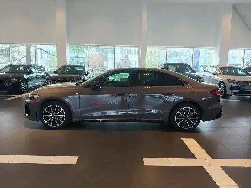 Audi A5L 2026 2.0T Sport Edition — миниатюра 4
