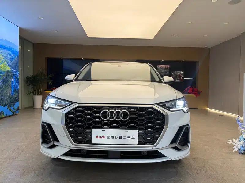 Audi Q3 Sportback 2020 40 TFSI Fashion Edition — миниатюра 2