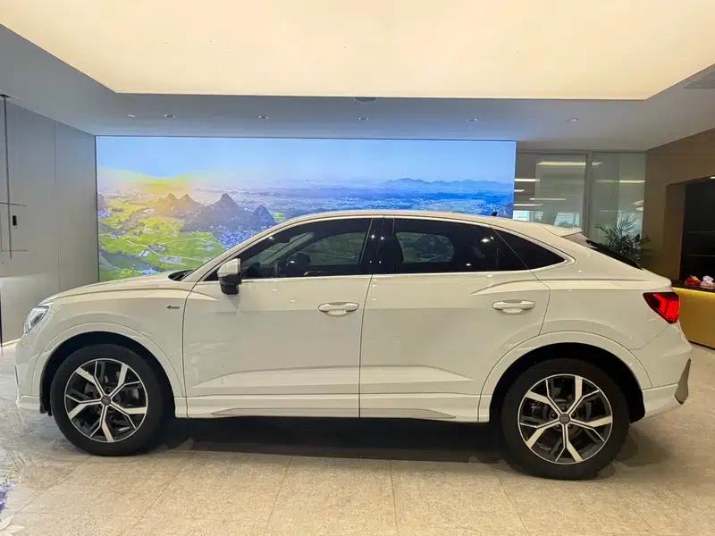 Audi Q3 Sportback 2020 40 TFSI Fashion Edition — миниатюра 3