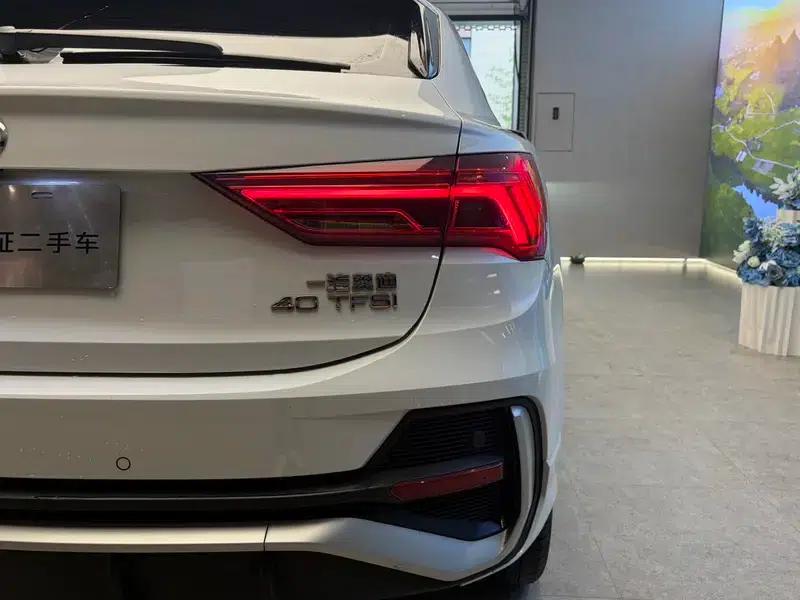 Audi Q3 Sportback 2020 40 TFSI Fashion Edition — миниатюра 7