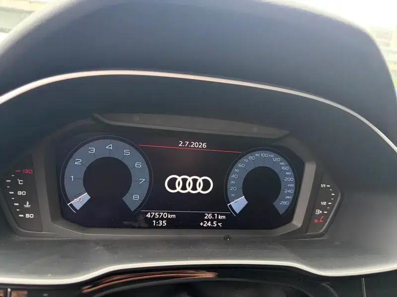 Audi Q3 Sportback 2020 40 TFSI Fashion Edition — миниатюра 9
