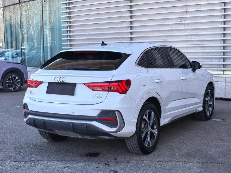 Audi Q3 Sportback 2020 40 TFSI Fashion Edition — миниатюра 6