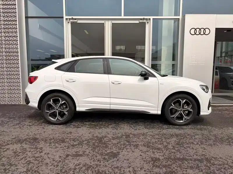 Audi Q3 Sportback 2024 40 TFSI Fashion Edition — миниатюра 6