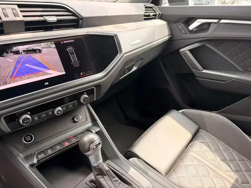 Audi Q3 Sportback 2024 40 TFSI Fashion Edition — миниатюра 9