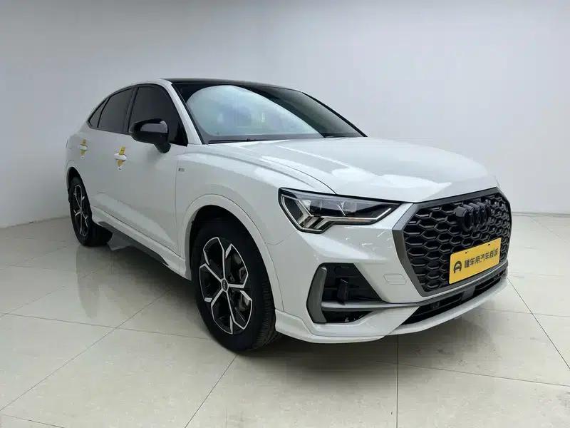 Audi Q3 Sportback 2024 40 TFSI Fashion Edition — миниатюра 3