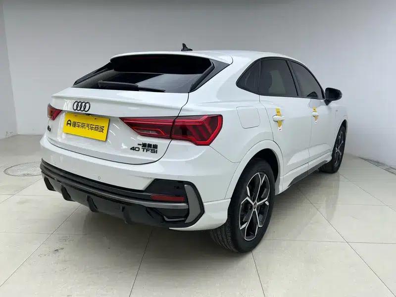 Audi Q3 Sportback 2024 40 TFSI Fashion Edition — миниатюра 7