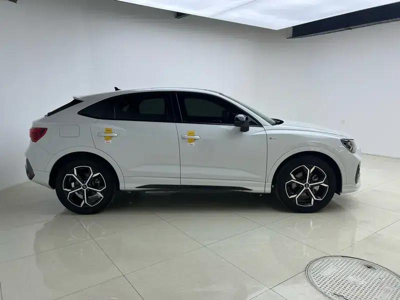 Audi Q3 Sportback 2024 40 TFSI Fashion Edition — миниатюра 8