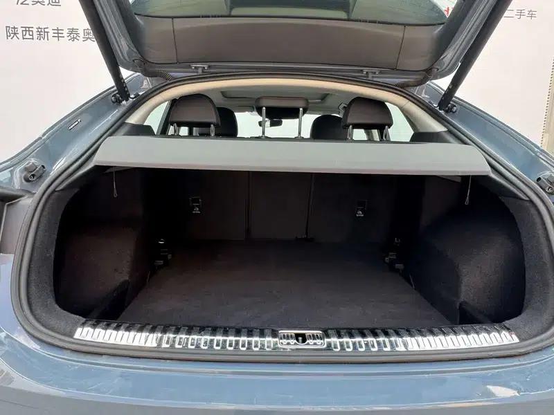 Audi Q3 Sportback 2023 40 TFSI RS Package (Extreme Performance) — миниатюра 27