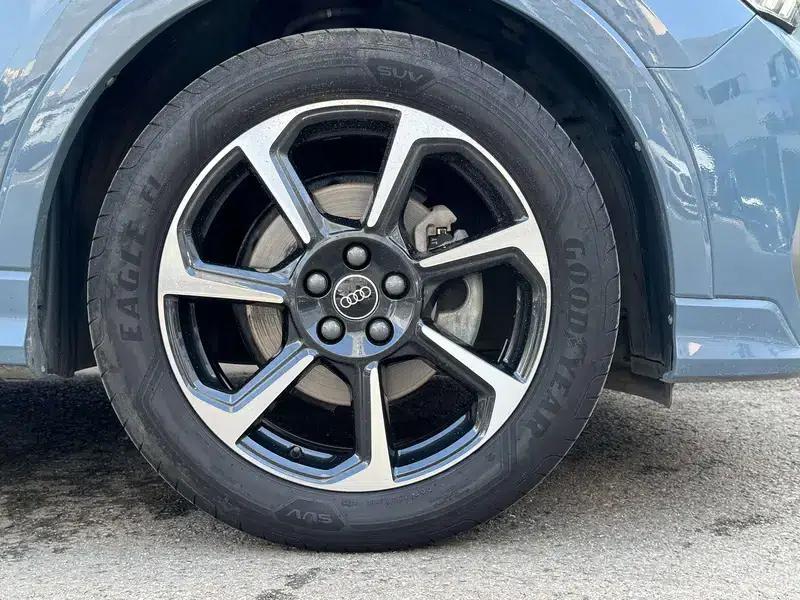 Audi Q3 Sportback 2023 40 TFSI RS Package (Extreme Performance) — миниатюра 7