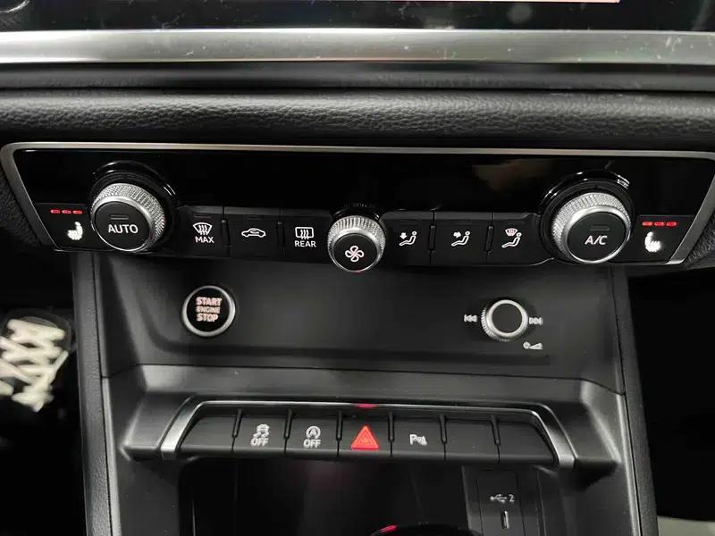 Audi Q3 Sportback 2023 35 TFSI Progressive — миниатюра 11