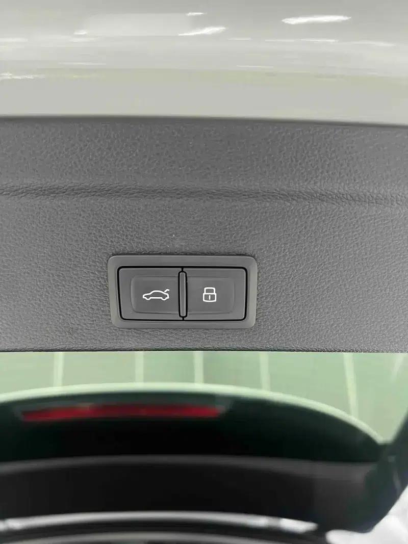 Audi Q3 Sportback 2023 35 TFSI Progressive — миниатюра 16
