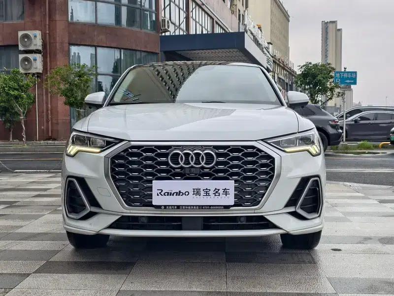 Audi Q3 Sportback 2020 40 TFSI Fashion Edition — миниатюра 2