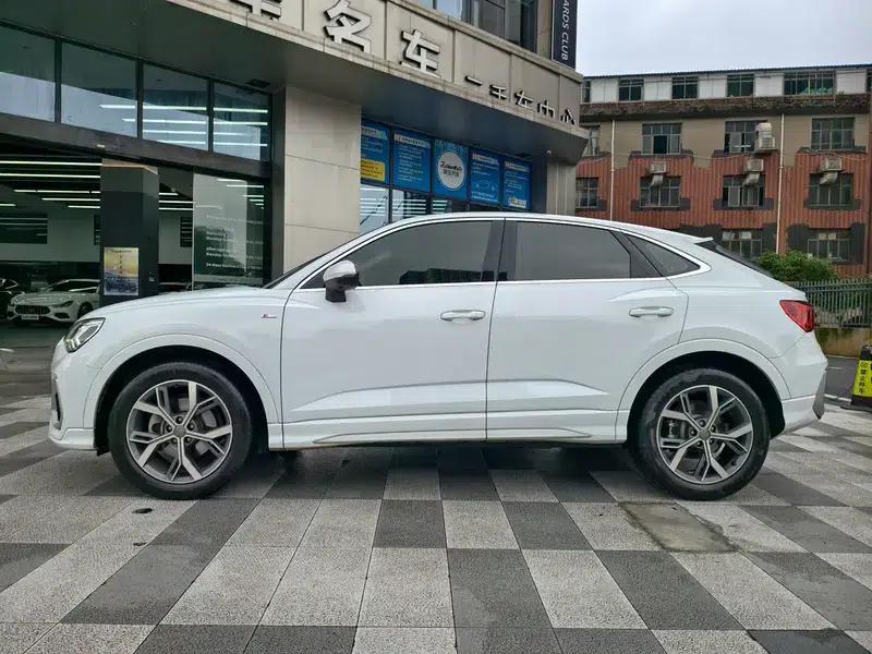 Audi Q3 Sportback 2020 40 TFSI Fashion Edition — миниатюра 3