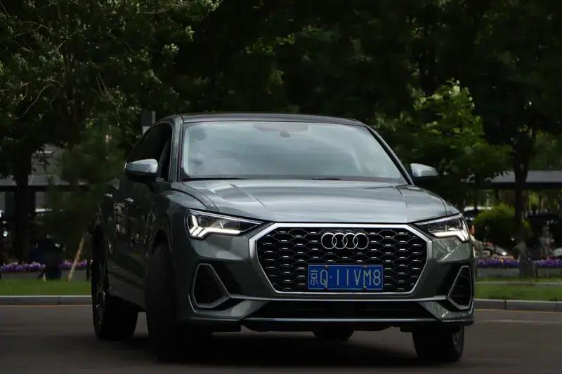 Audi Q3 Sportback 2021 40 TFSI Enjoy Life Edition — миниатюра 3