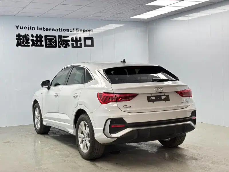 Audi Q3 Sportback 2023 35 TFSI Progressive — миниатюра 4