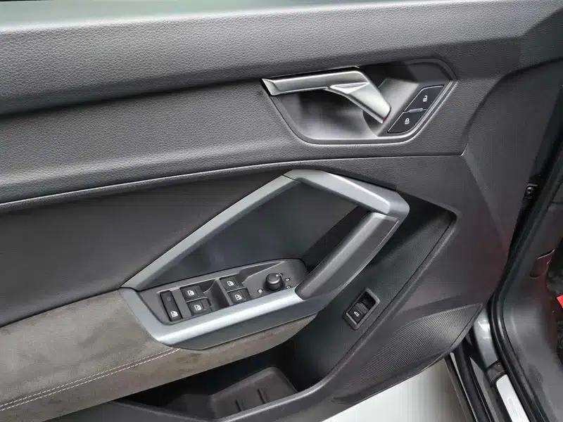 Audi Q3 Sportback 2023 35 TFSI Progressive — миниатюра 20