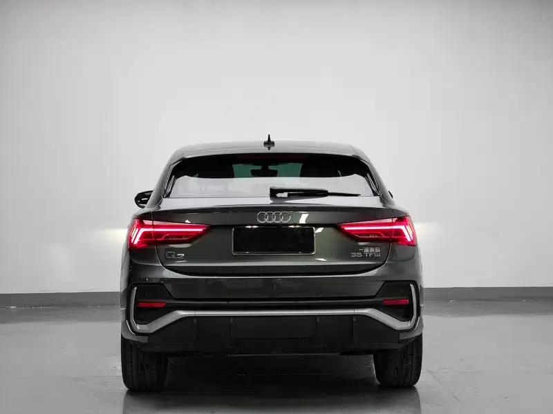 Audi Q3 Sportback 2023 35 TFSI Progressive — миниатюра 6