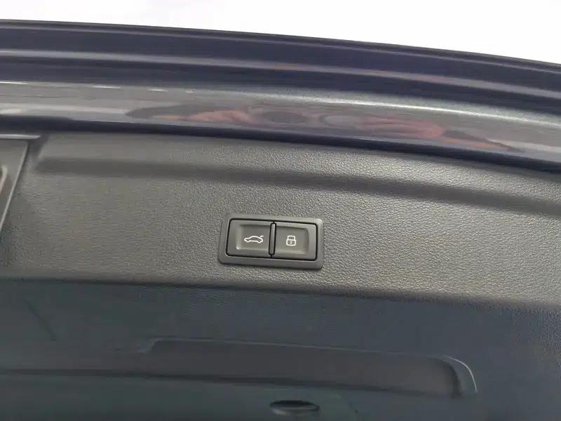 Audi Q3 Sportback 2023 35 TFSI Progressive — миниатюра 8