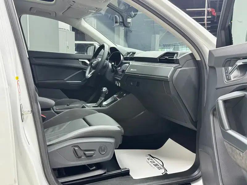 Audi Q3 Sportback 2022 35 TFSI Progressive — миниатюра 8